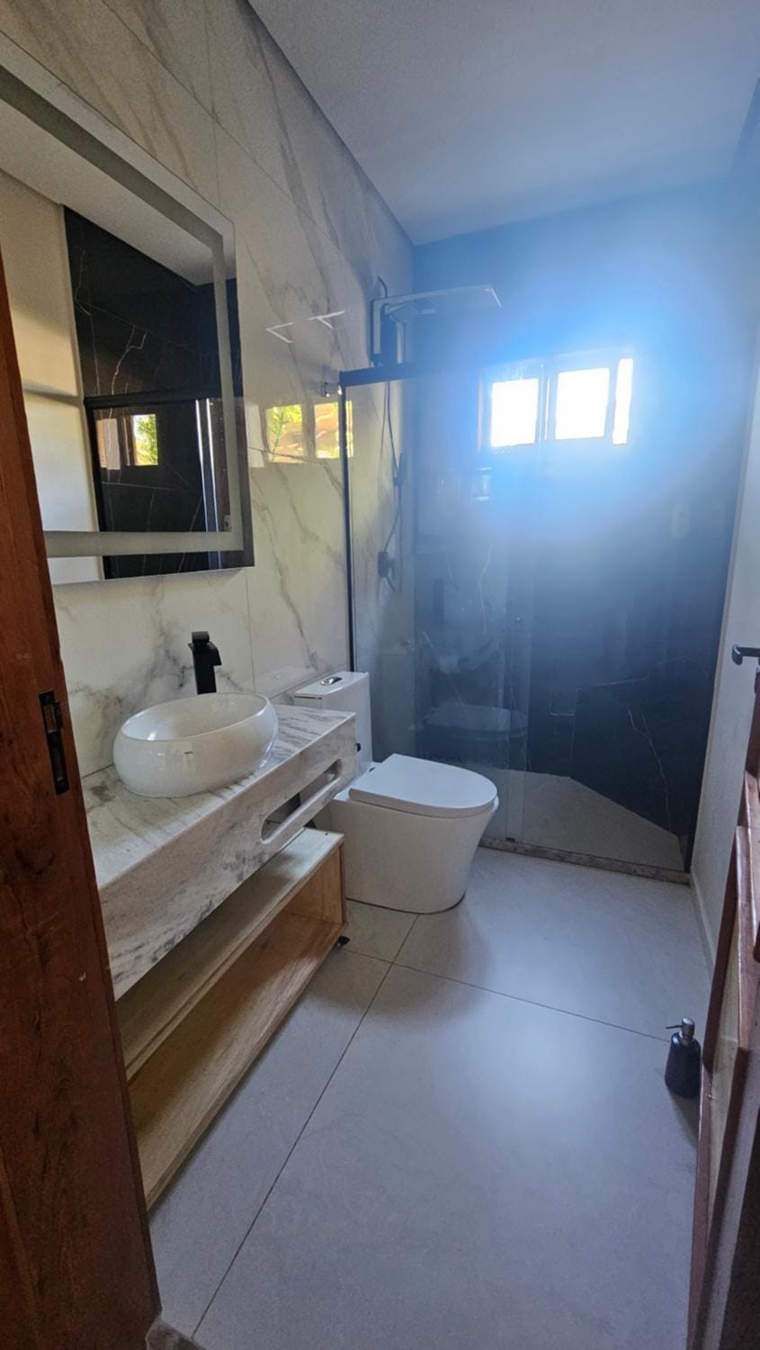 Shower, Toilet, Bathroom, Bath