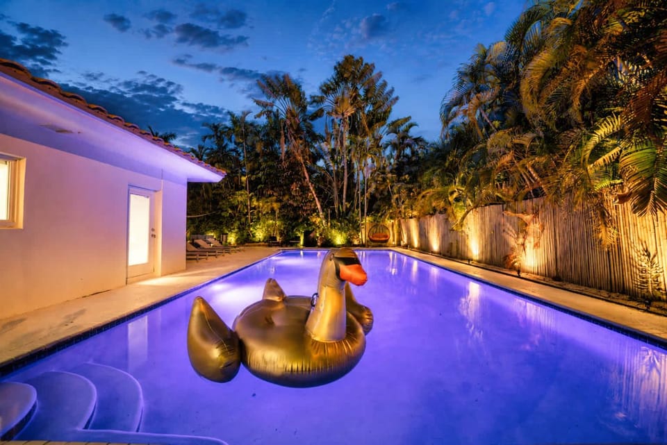 New Luxury Villa Delilah Biscayne Park Villa in Biscayne Park