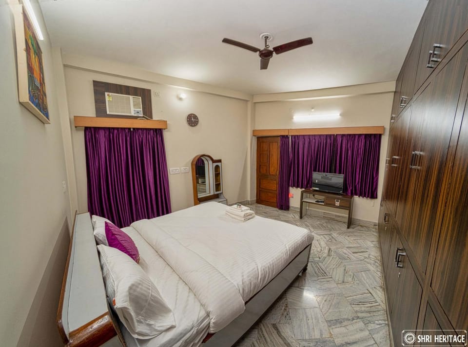 Shri Heritage - Entire Cozy Floor at Assi, Varanasi Apartment in Varanasi