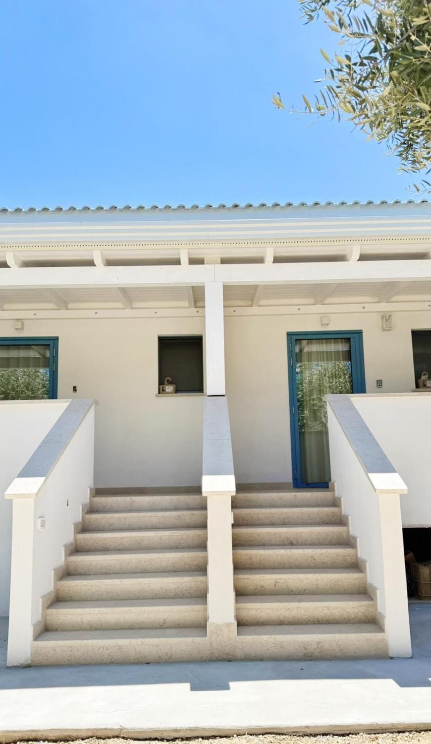 Property building, Balcony/Terrace