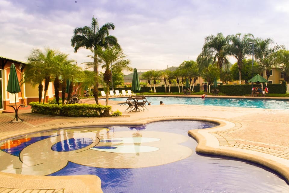 Pool view, Swimming pool