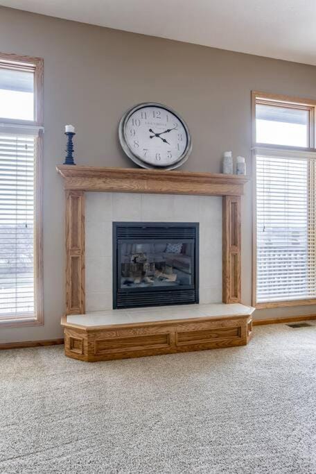 Spacious Pool House with tons of amenities! House in Iowa