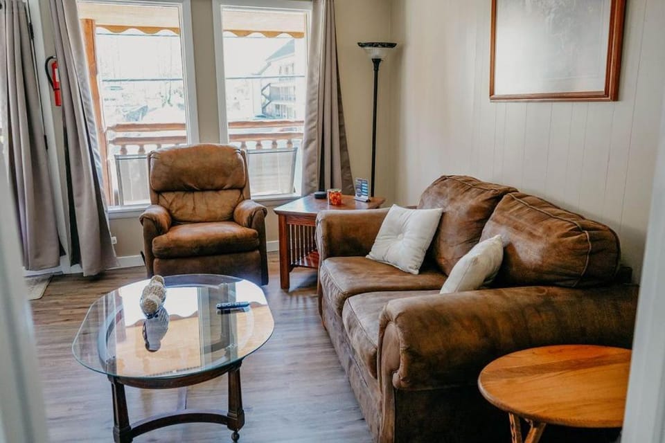 Charming Suite in Downtown Gatlinburg House in Gatlinburg