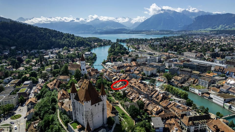 Nearby landmark, Neighbourhood, Bird's eye view