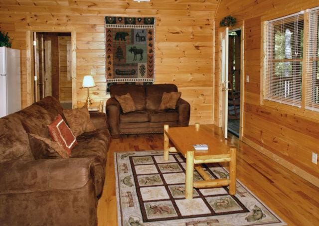 Honey Bear Hideaway Chalet in Gatlinburg