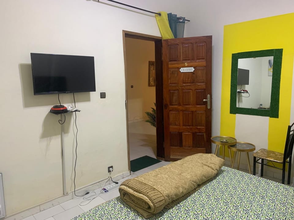chambre simple et confortable a ngor Bed and Breakfast in Dakar
