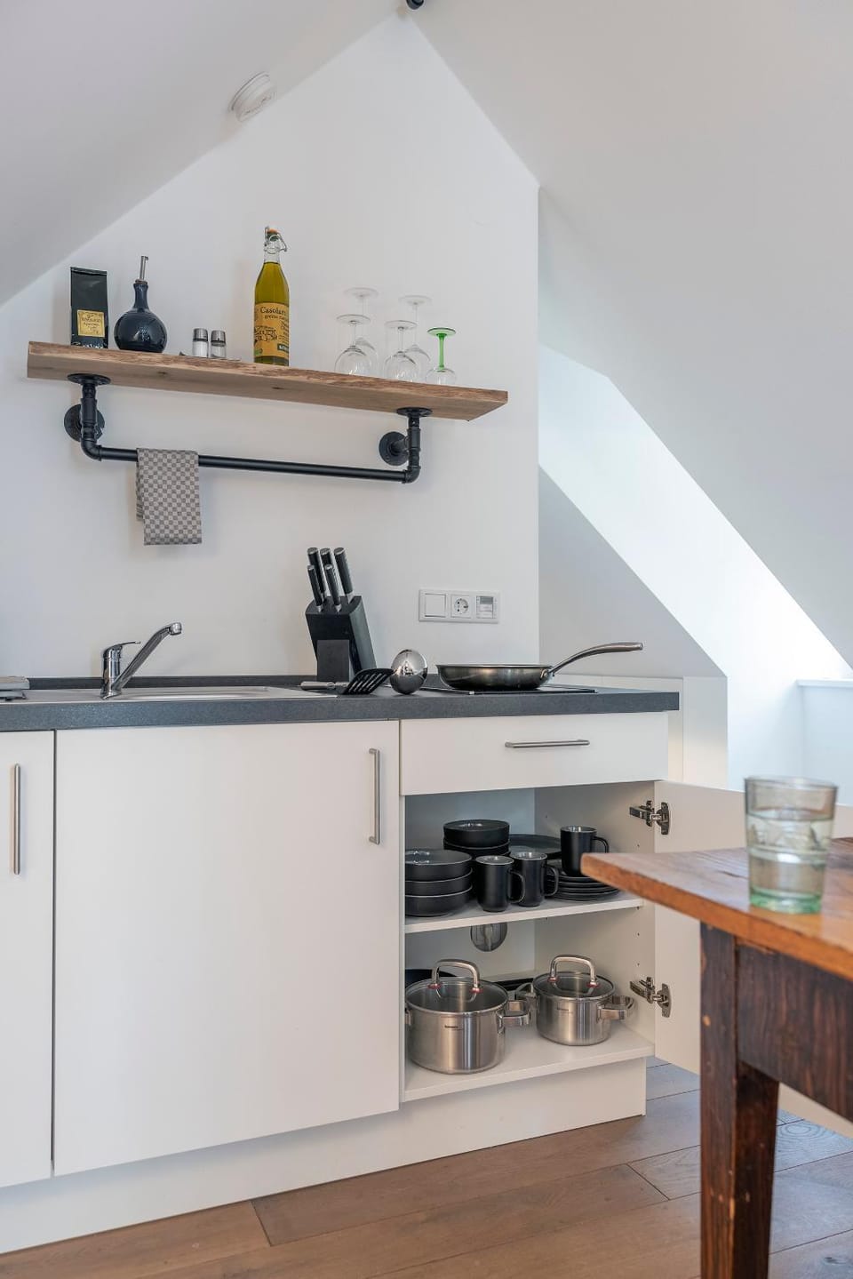Kitchen or kitchenette, stove, kitchen