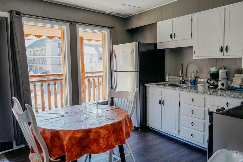 DMR Studio 3 House in Gatlinburg