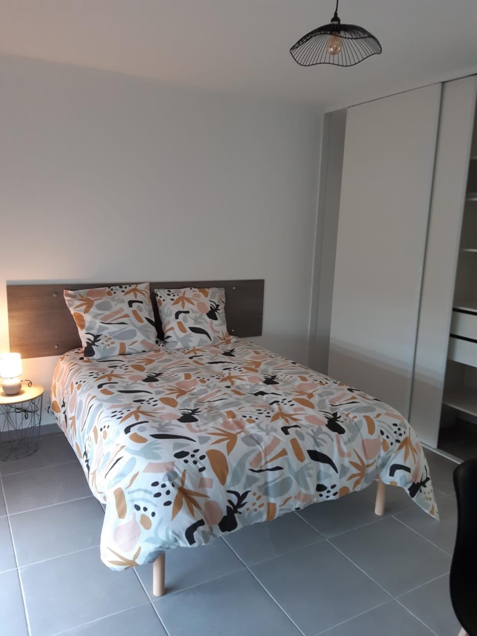 Photo of the whole room