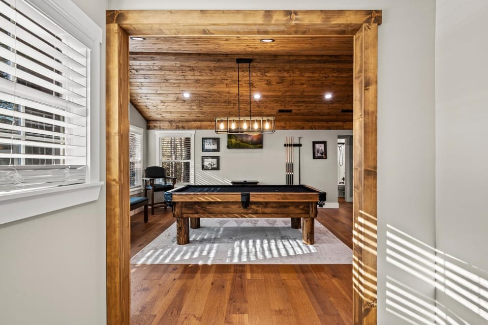 Hidden Hills Hideaway Chalet in Gatlinburg
