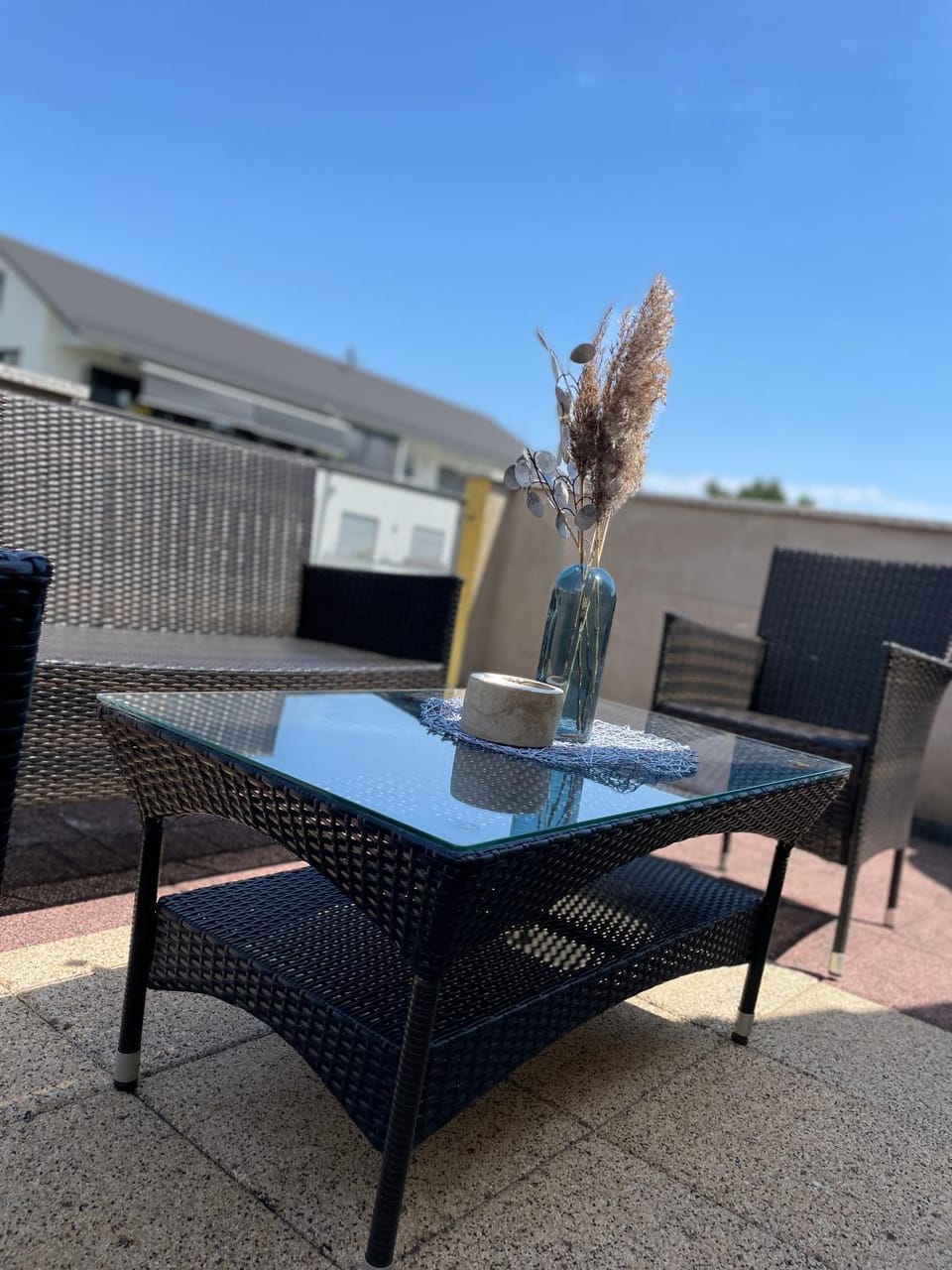Day, Balcony/Terrace, Seating area, Dining area