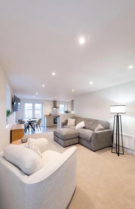 Kitchen or kitchenette, Living room, Photo of the whole room, Seating area