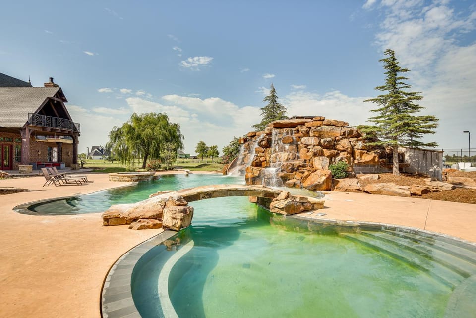 Spacious Edmond Vacation Rental w/ Shared Pool! House in Oklahoma