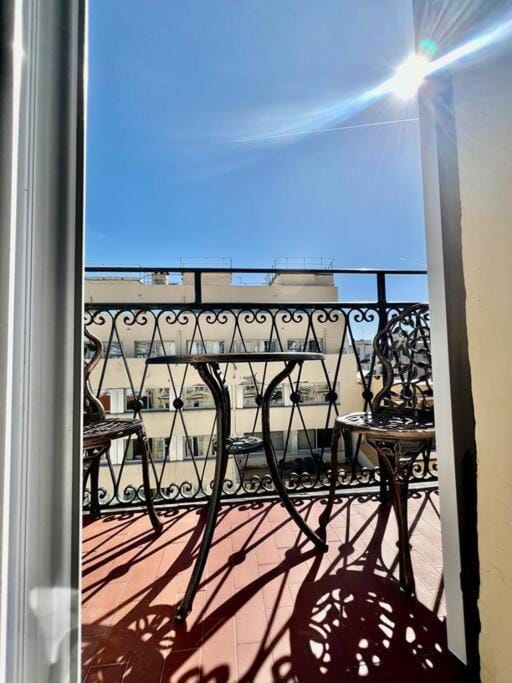Dezy’s House Apartment in Nice