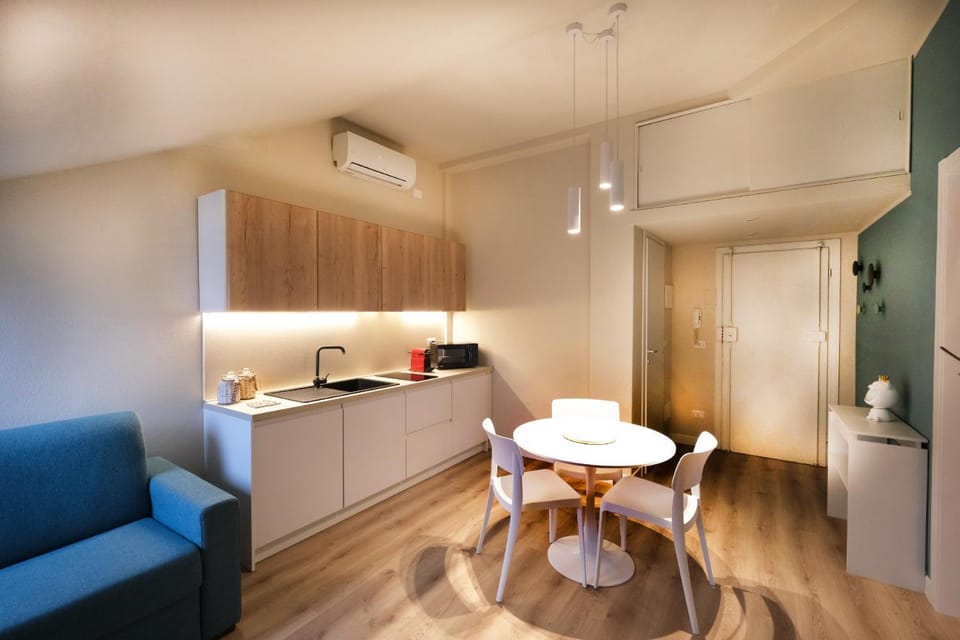 Kitchen or kitchenette, Living room, Dining area, air conditioner