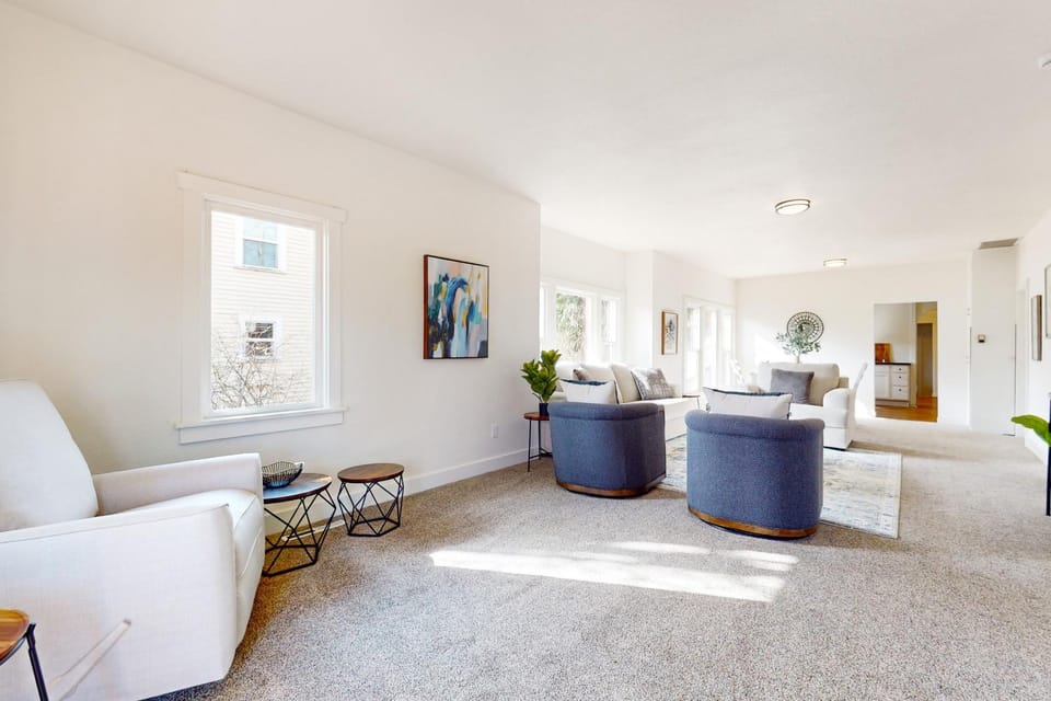 Fountain District Bungalow House in Bellingham