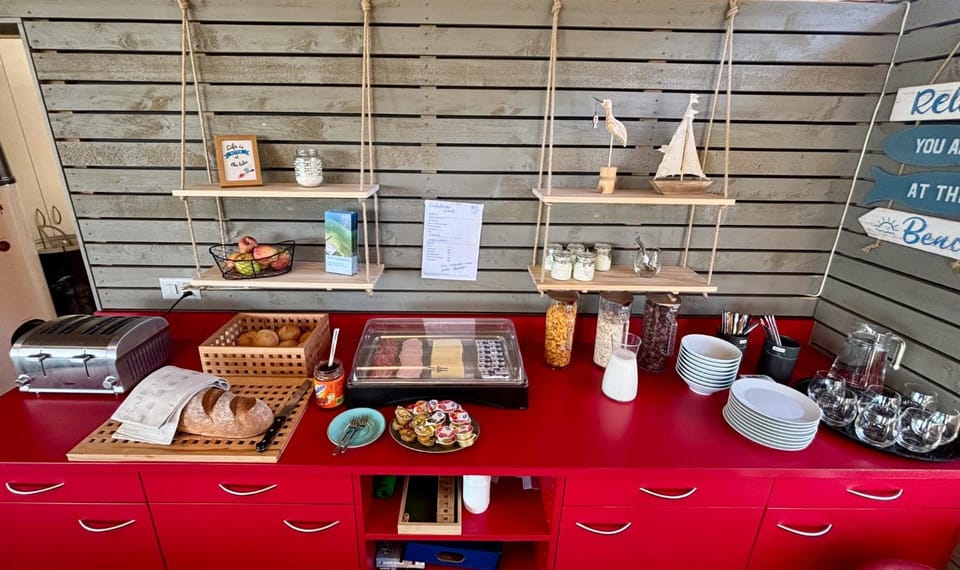 Food and drinks, Breakfast, Continental breakfast, Buffet breakfast