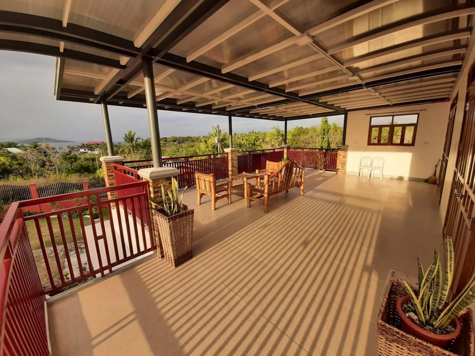View (from property/room), Balcony/Terrace, Seating area