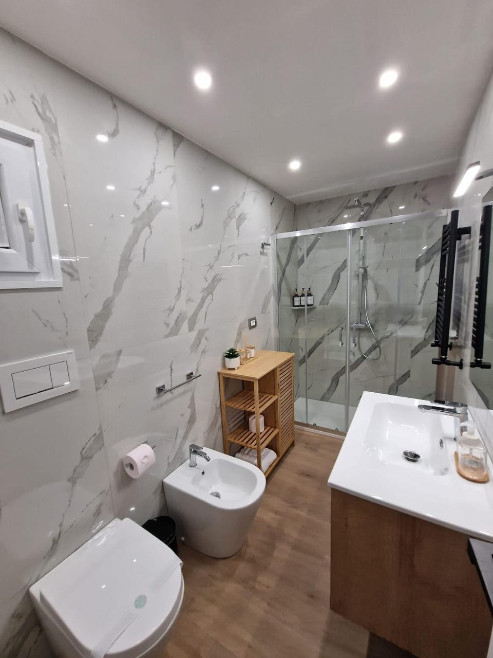 Shower, Toilet, Bathroom, Swimming pool, bidet, towels