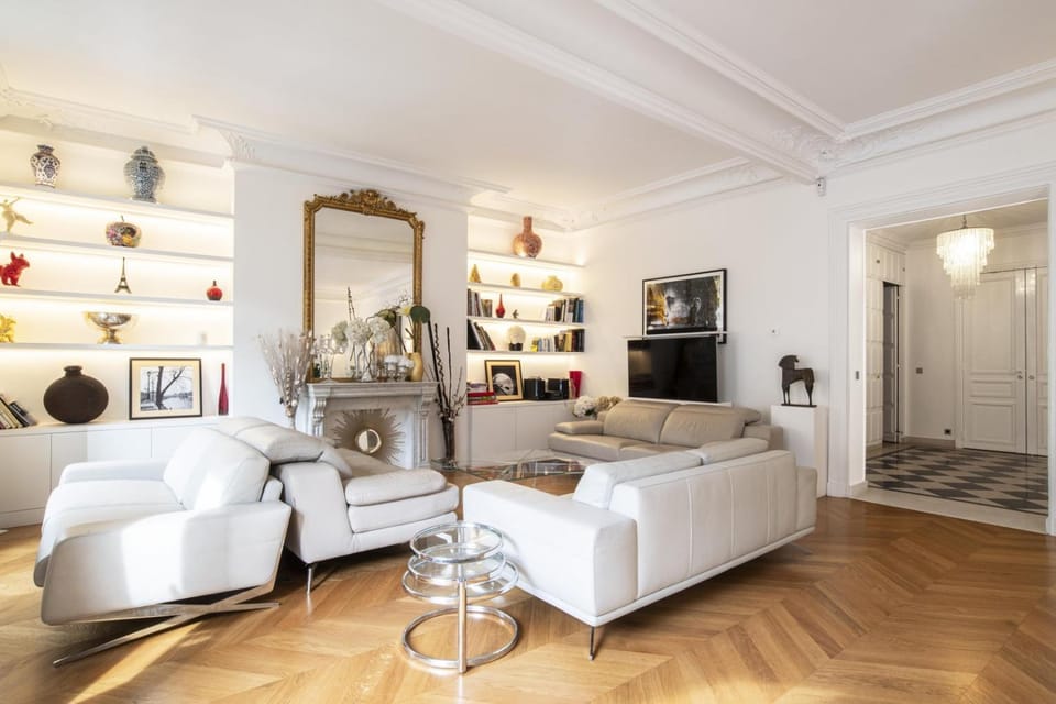 180m² Luxury Apartment • A/C • Balcony • Saint-Germain Apartment in Paris