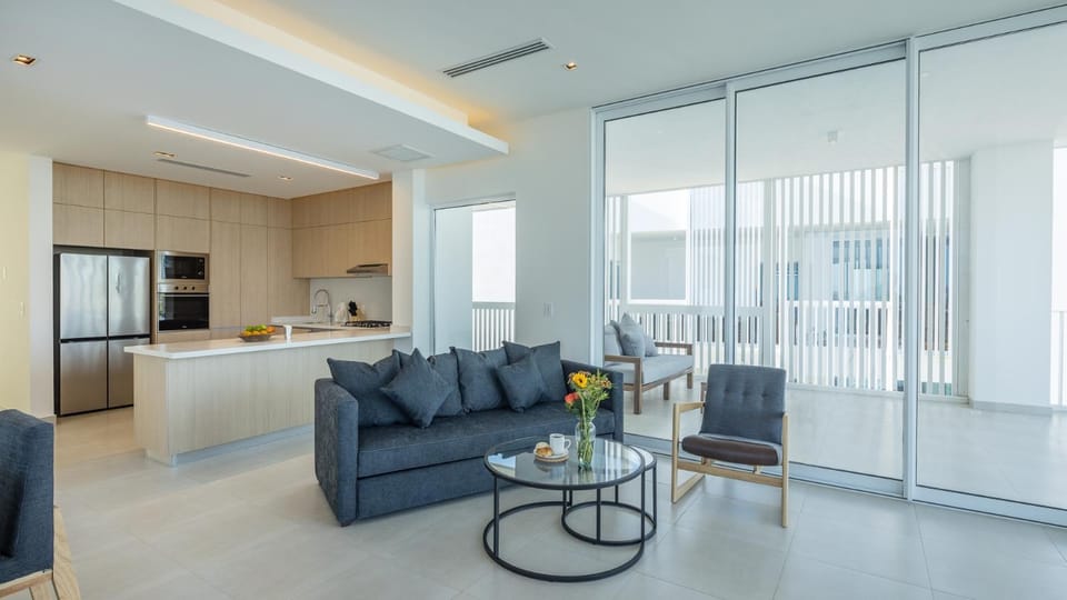 Kitchen or kitchenette, Living room