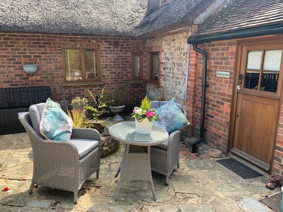 Thatched Cottage Farm Stay in Horsham District