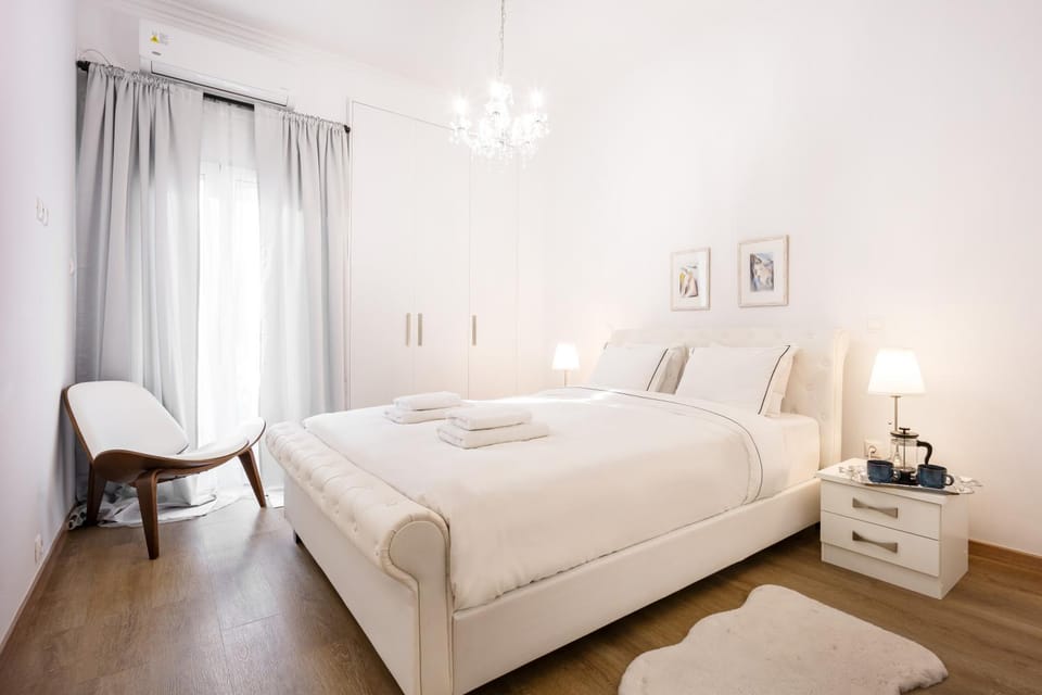 Bed, Bedroom, towels, towels