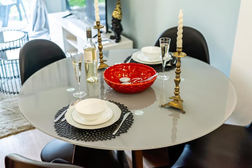 Living room, Seating area, Dining area
