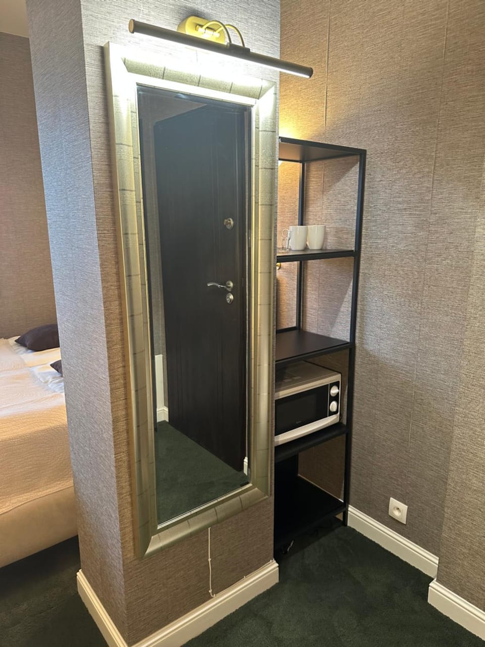 Bed, Photo of the whole room