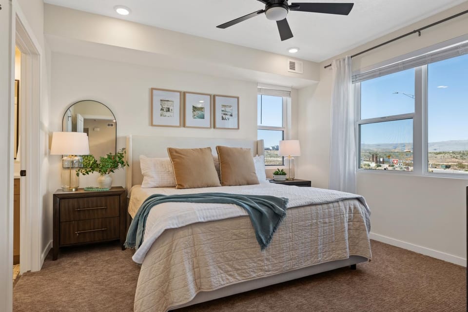 Spanish Riviera condo Apartment in St George