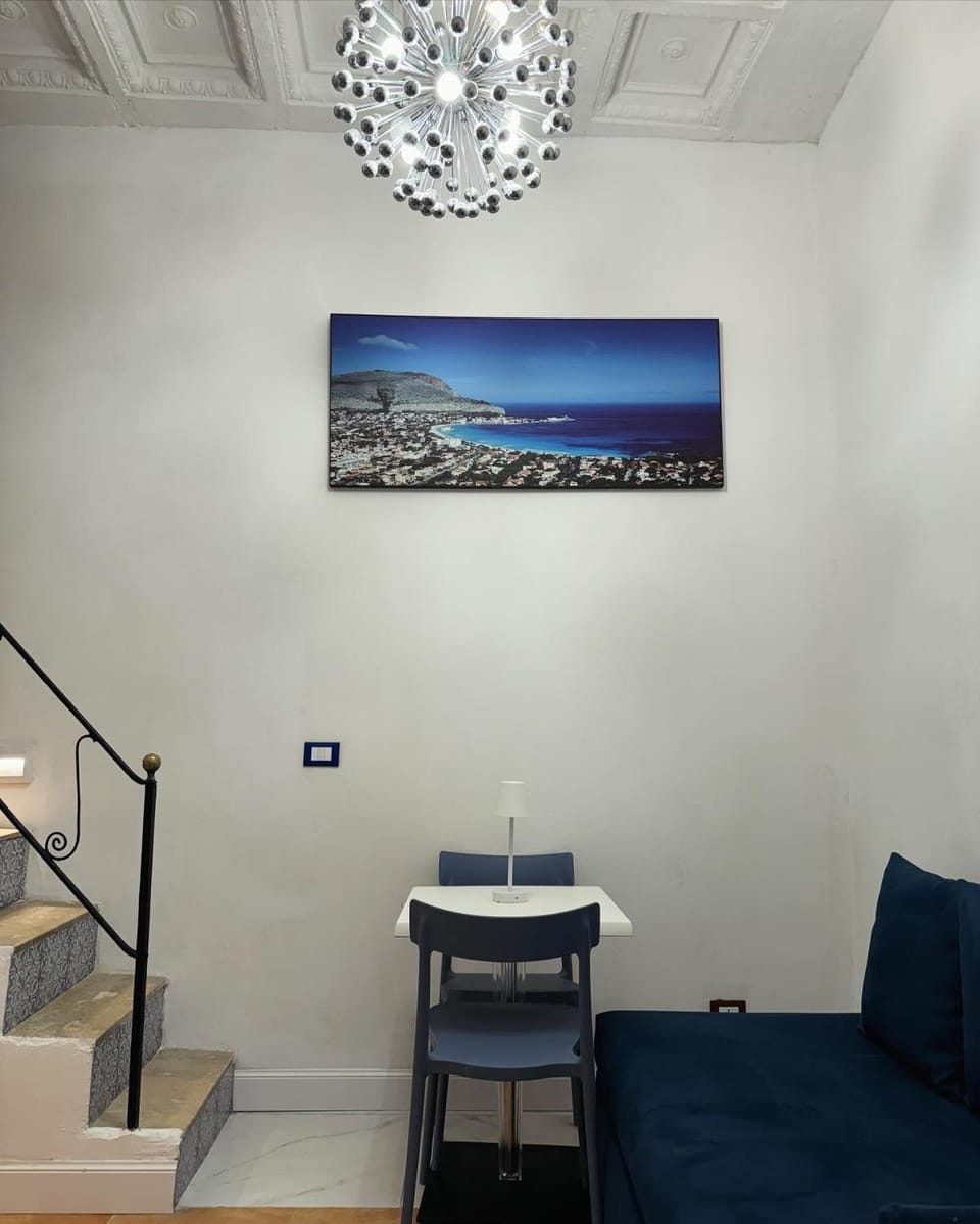 CAMINNECI Palace ROOMS Apartment in Palermo
