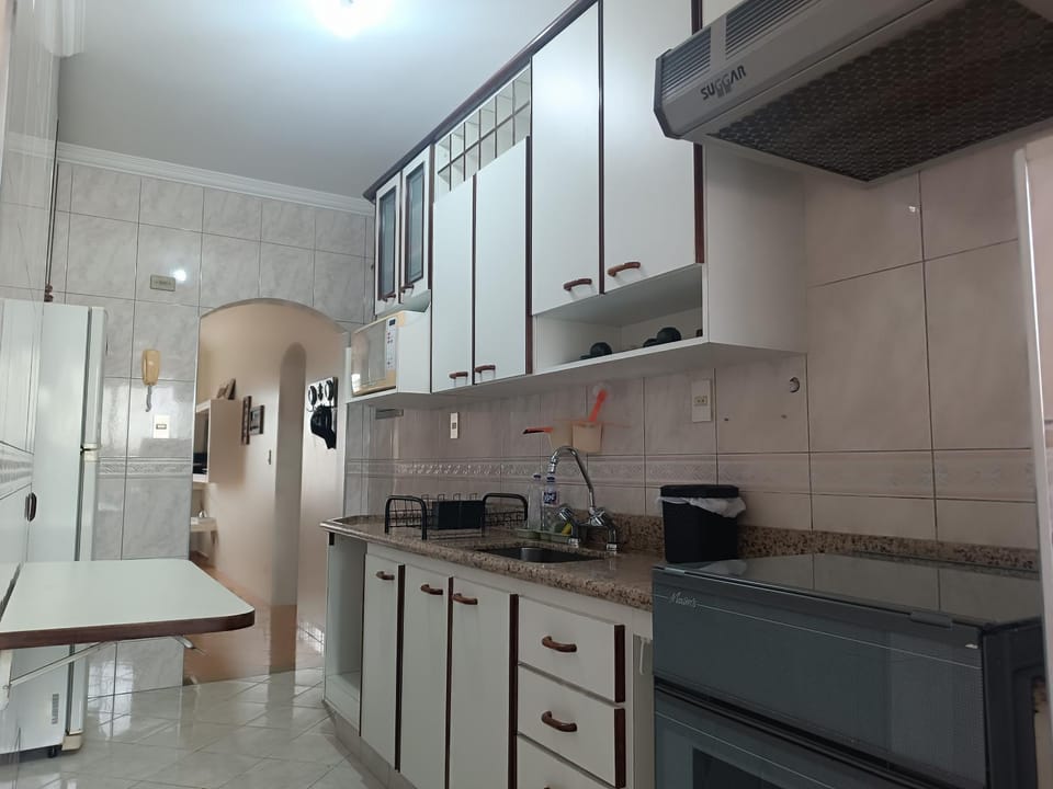 Kitchen or kitchenette, Communal kitchen