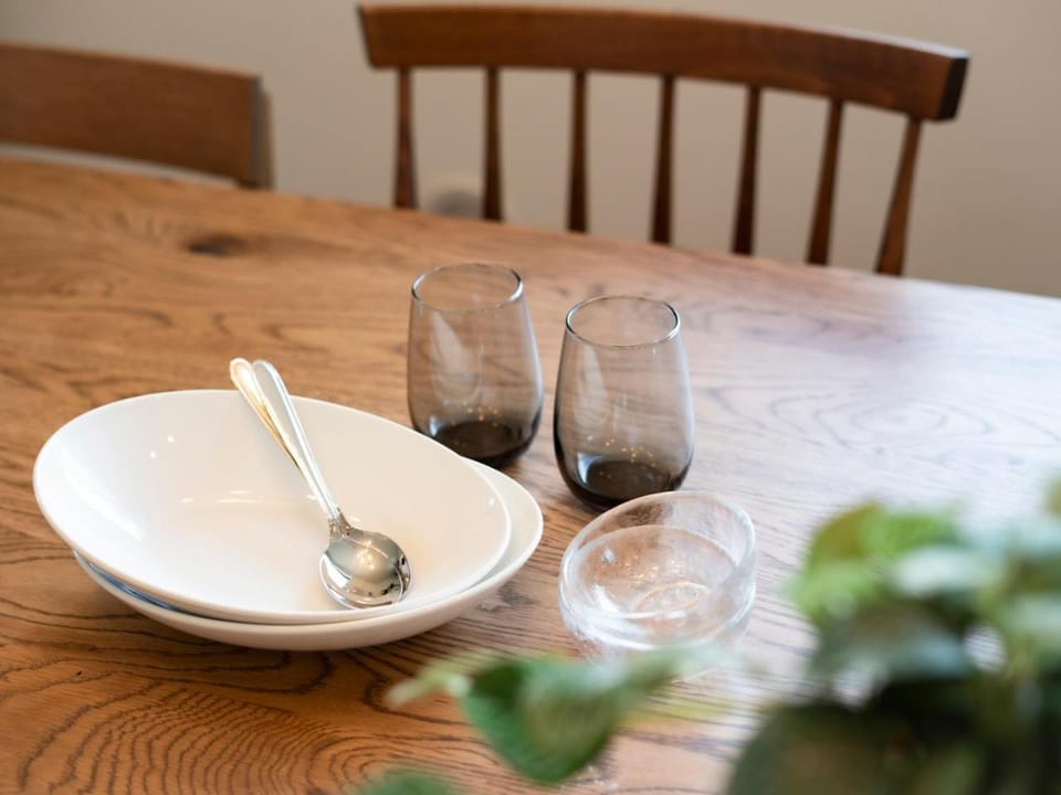 Dining area, Food