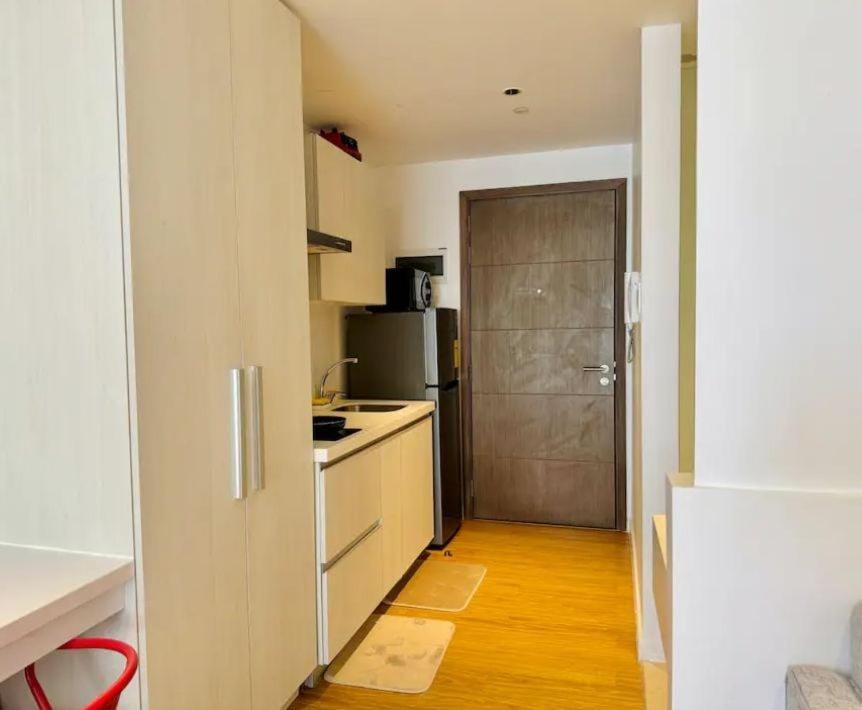 Kitchen or kitchenette, pet friendly, stove