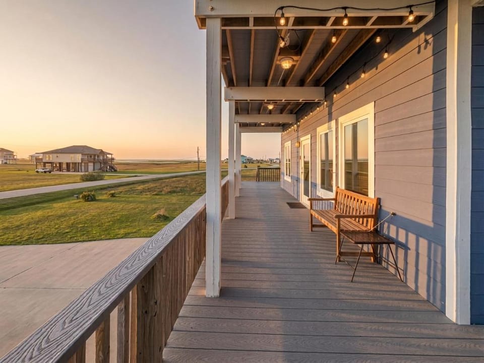 Patio, Balcony/Terrace, Seating area, Sunset