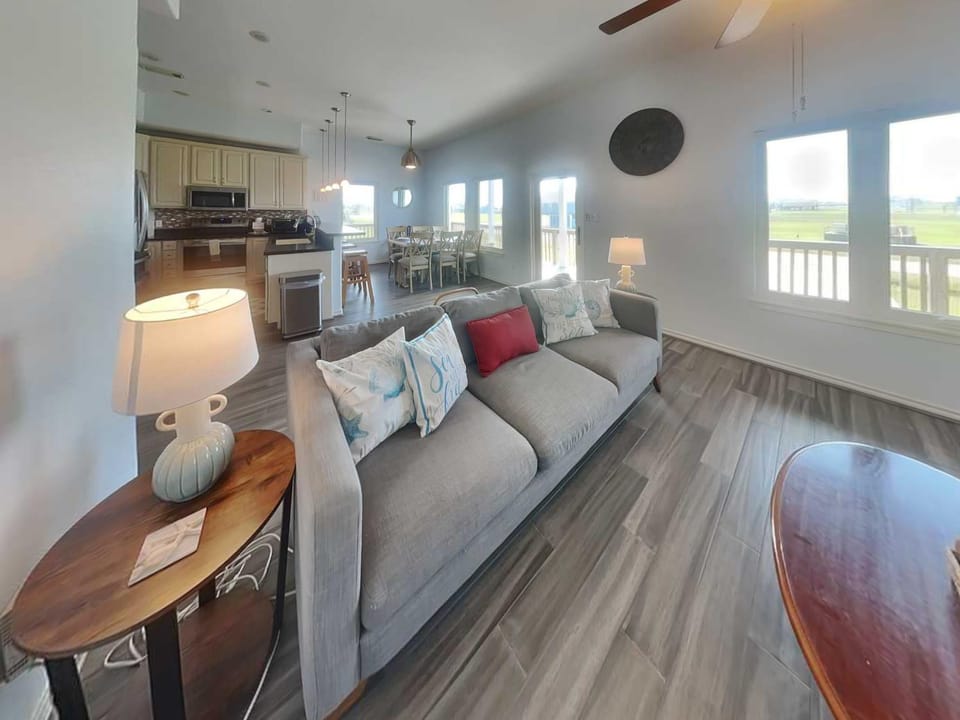 Kitchen or kitchenette, Living room, Seating area, furniture