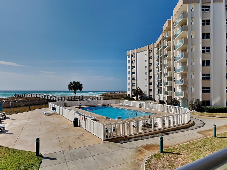 Property building, Beach, Sea view, Swimming pool