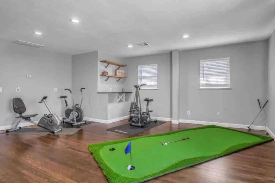 Just Like Home #3: OKC-50th St. Luxury Stay for 12 House in Oklahoma City