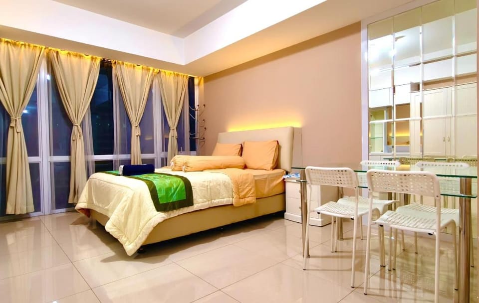 The Modern Stay Supermall U-Residence-3 with City View Apartment in West Java