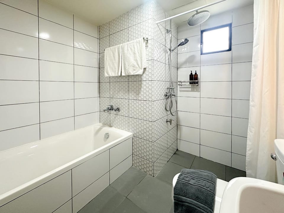 i24 Residence - Amata Phase 10 Apartment in Chon Buri Changwat
