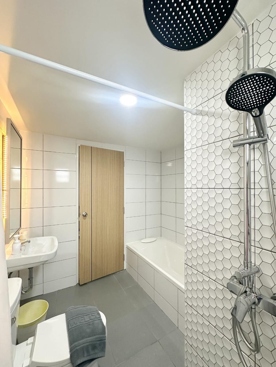 i24 Residence - Amata Phase 10 Apartment in Chon Buri Changwat