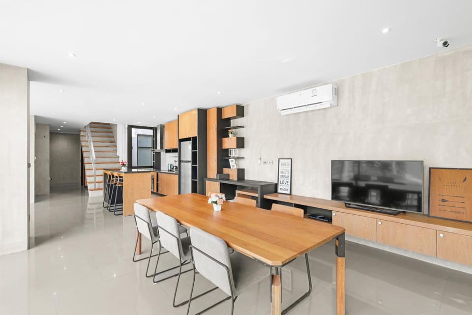 Dining area, air conditioner