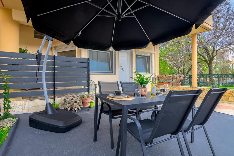 Patio, Day, View (from property/room), Balcony/Terrace, Living room, Seating area, Dining area