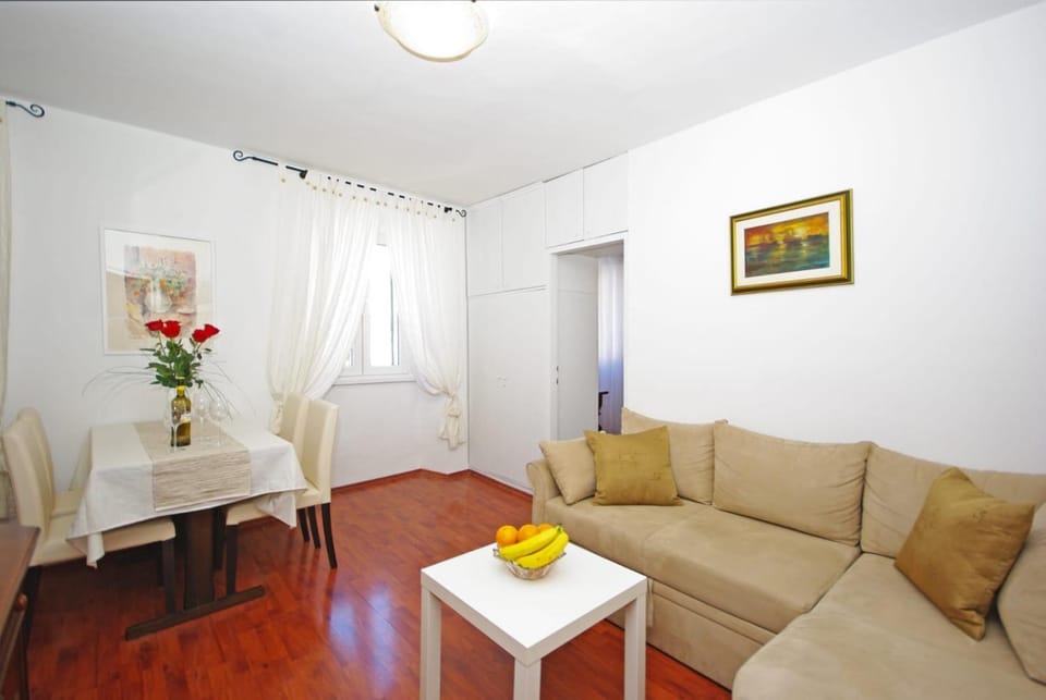 City Square Apartment Makarska Apartment in Makarska