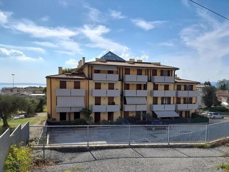 Property building, Balcony/Terrace
