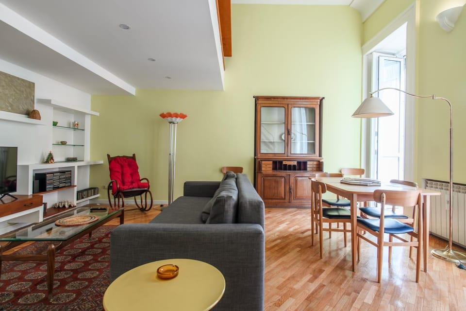 Orabon Suite By Dimorra Apartment in Naples