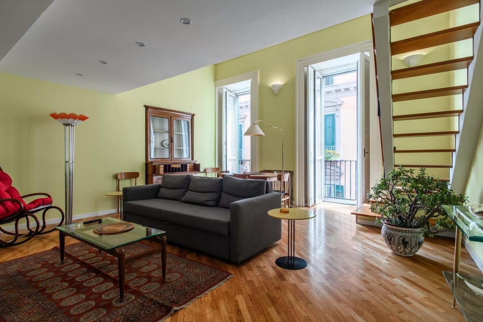 Orabon Suite By Dimorra Apartment in Naples