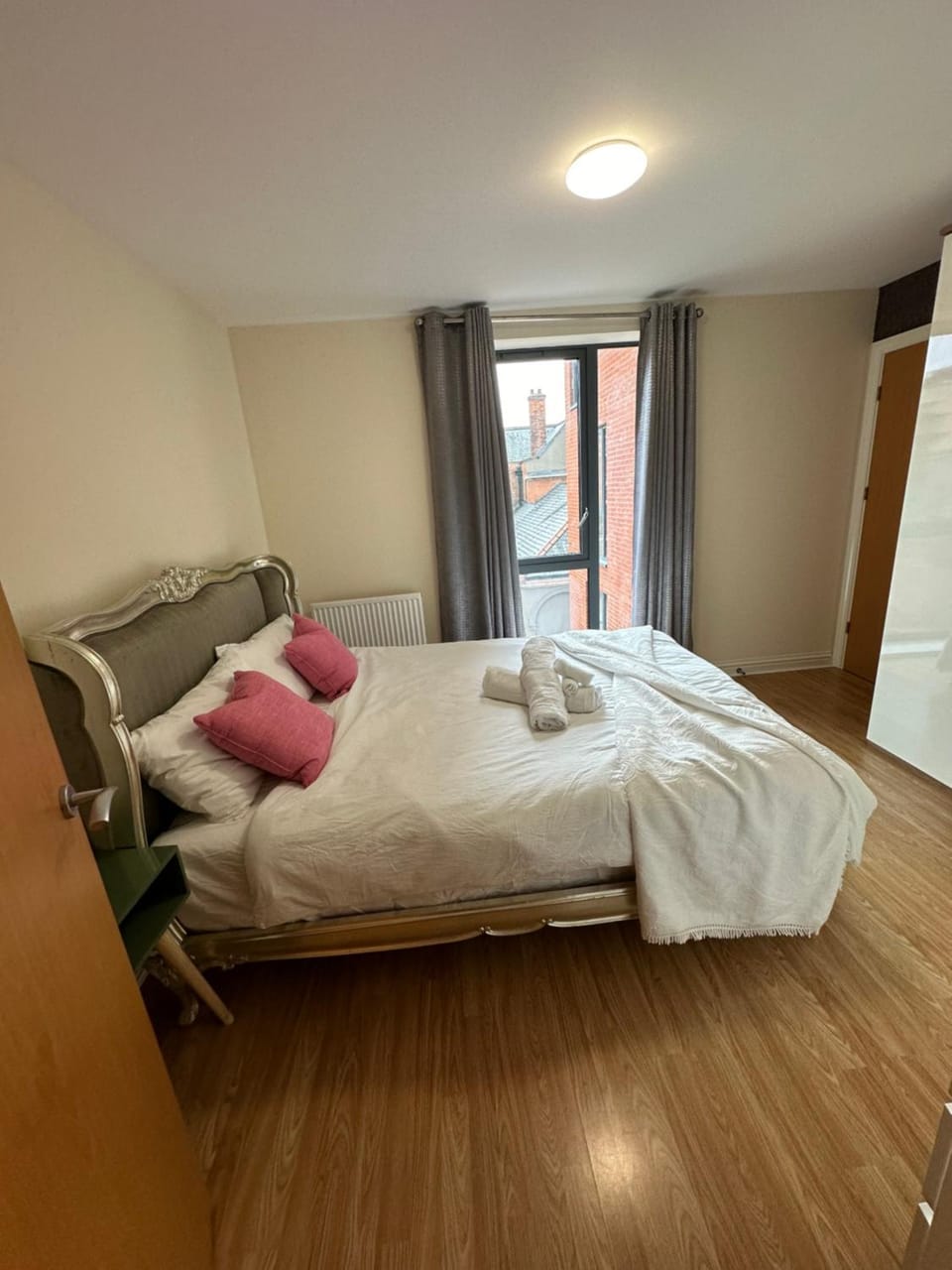 Home away from Home Apartment in Edgware