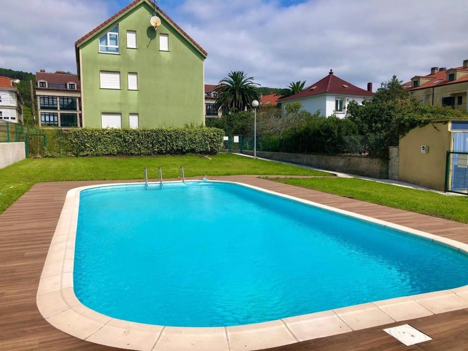 Apartamento con jardín y piscina junto a la playa Apartment in Galicia
