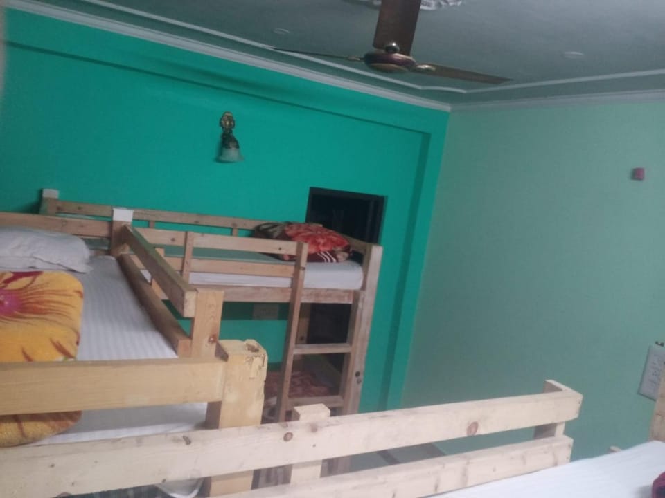 Chinmay Hostel & Yoga Centre Vacation rental in Punjab, India